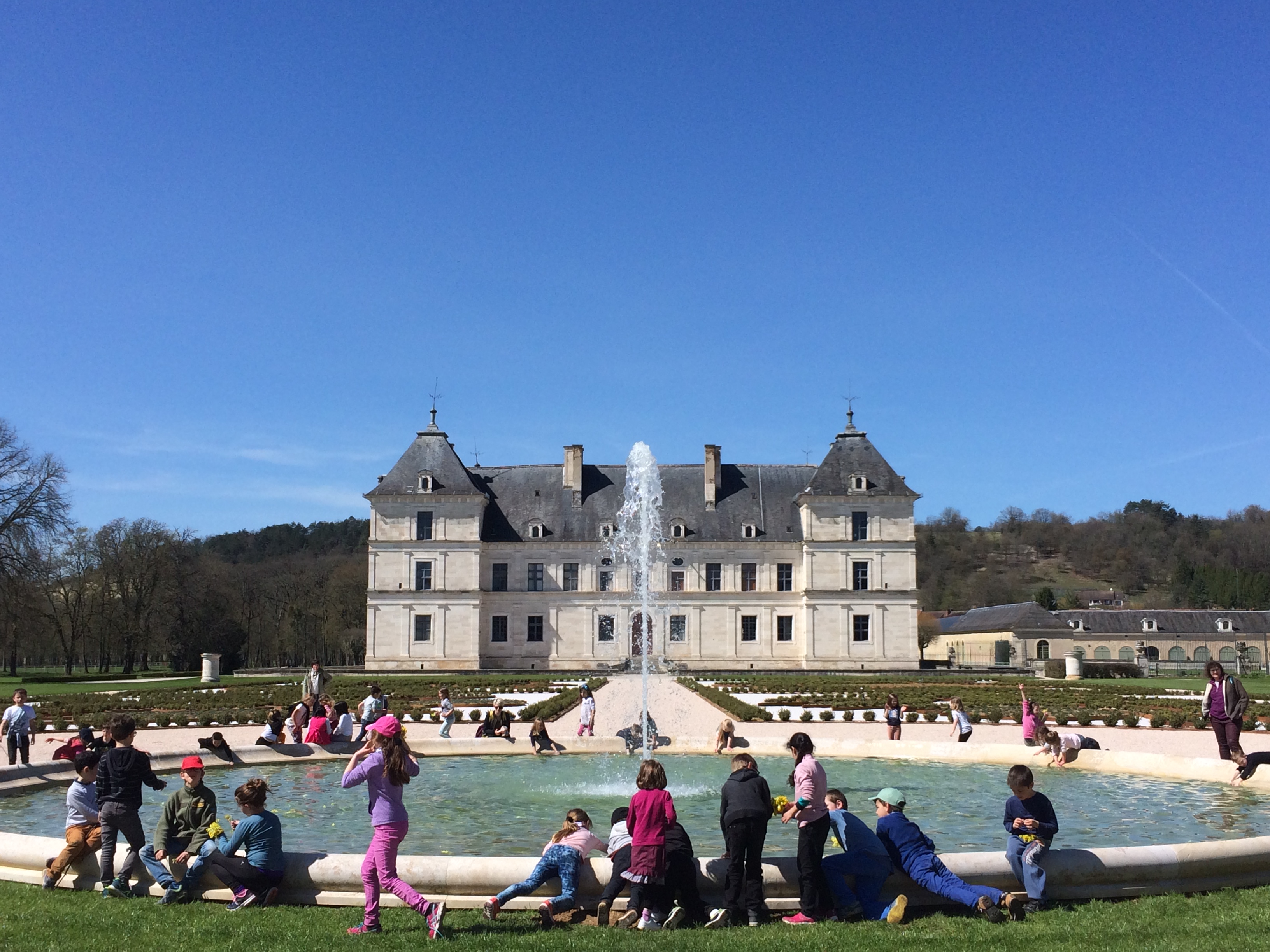 chateau d'Ancy le Franc parc jardin exposition visites bourgogne