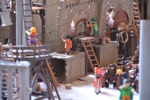 exposition playmobil pour la toussaint au chateau d'ancy le franc bourgogne vacances sortie pour les enfants en famille