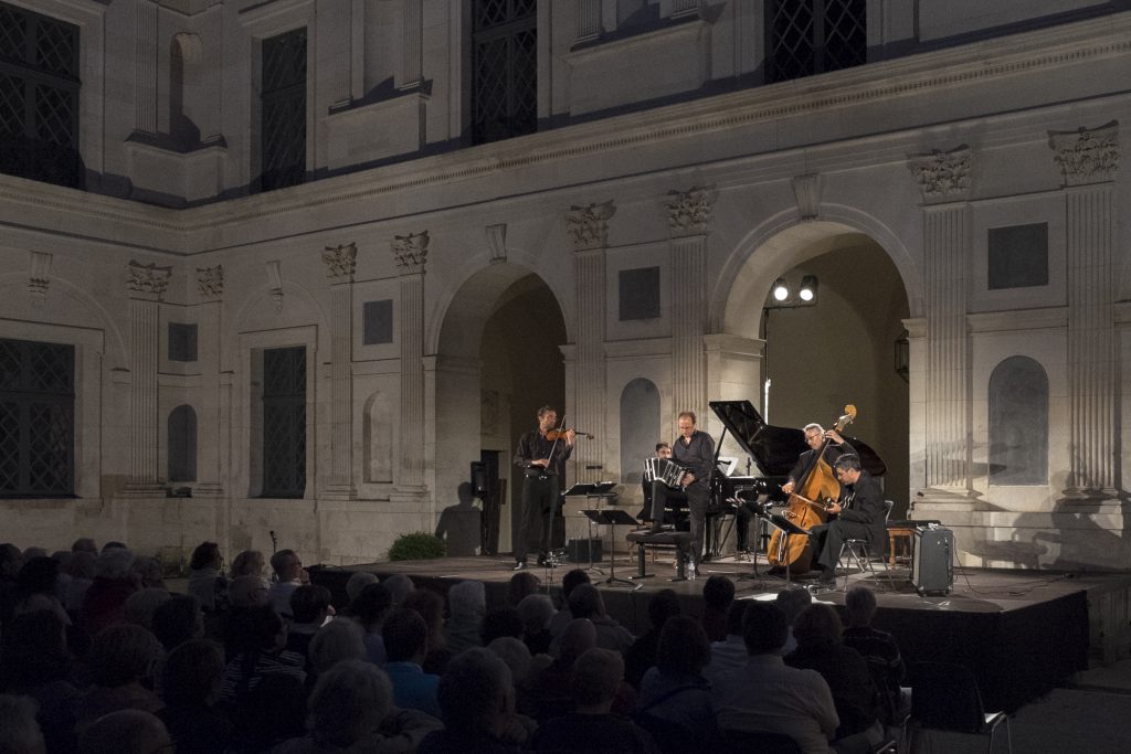 Musiancy concert au chateau d'Ancy le franc en bourgogne festival de musique