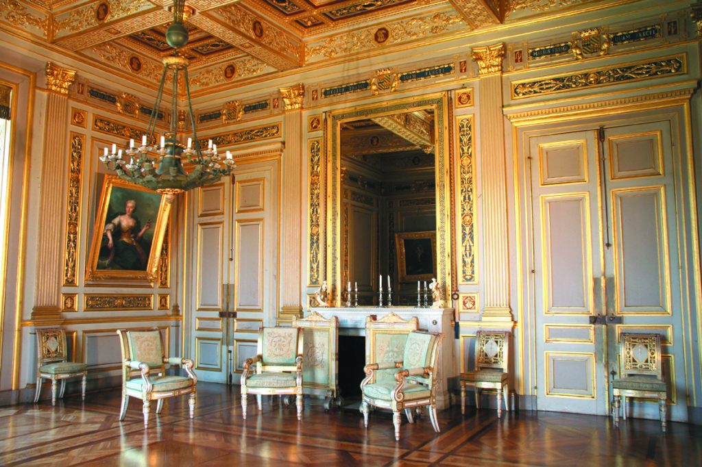CHÂTEAU ANCY-LE FRANC (Ancy-le-Franc): Ce qu'il faut savoir pour votre visite (avec critiques